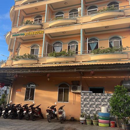 Huynh Huong Guesthouse Хатьен Экстерьер фото